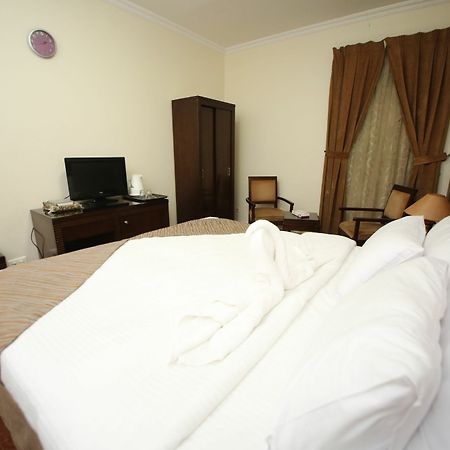 Wefada Al Zahra Hotel Medina ภายนอก รูปภาพ